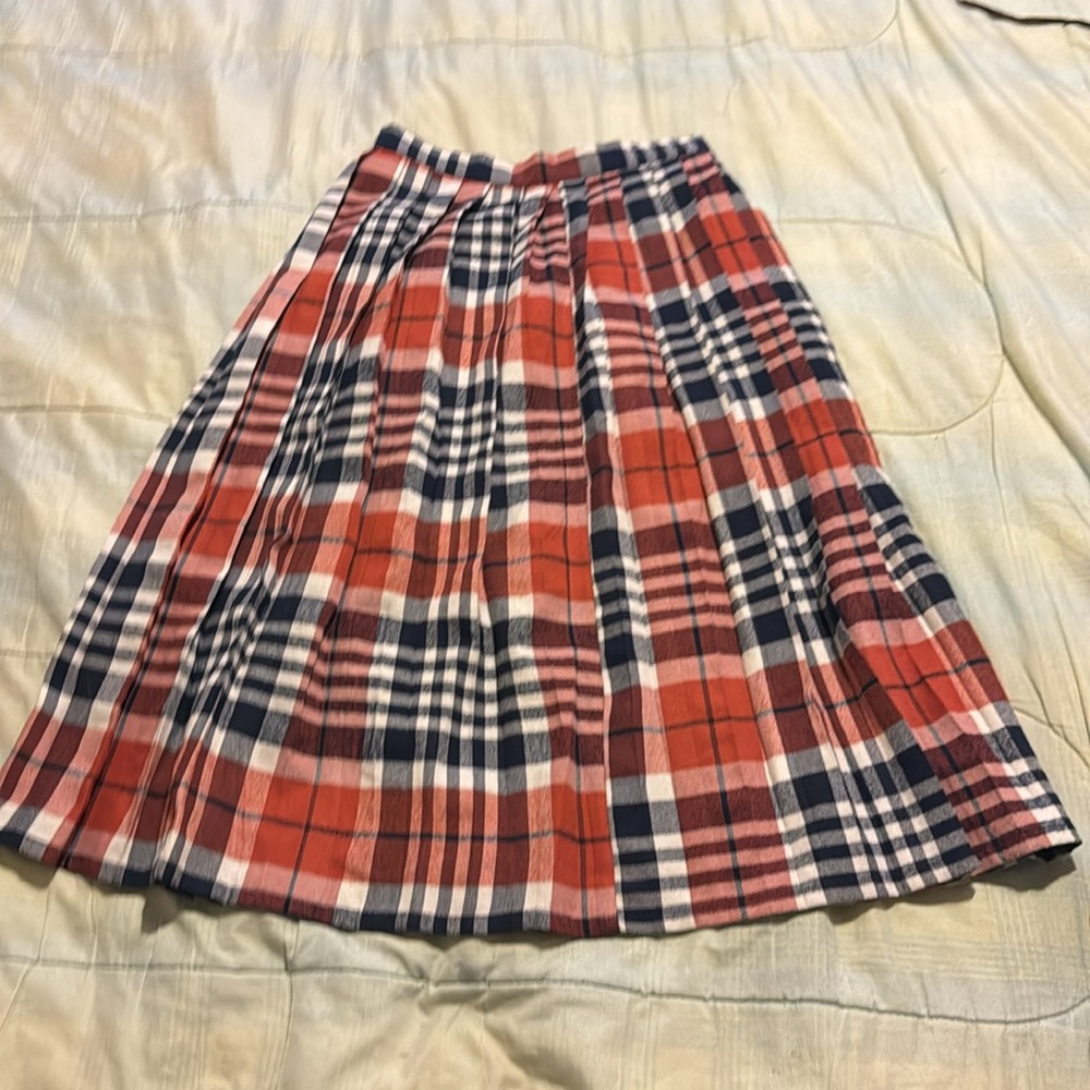 UO Briggs Plaid Pleated Midi Skirt - Picture 3 of 6